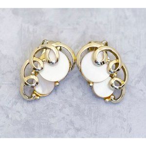 Vintage Spiral White Curly Twirl Clip On Earrings - CF1